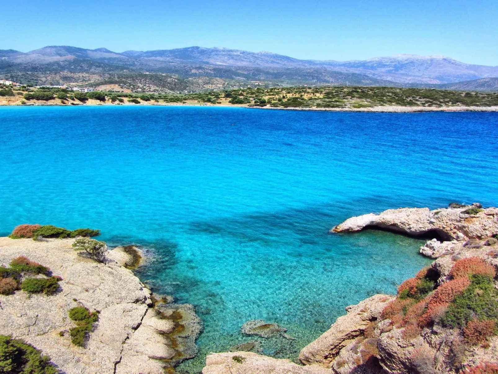 "Olive Green" mit Blick auf das Wasser - Outside