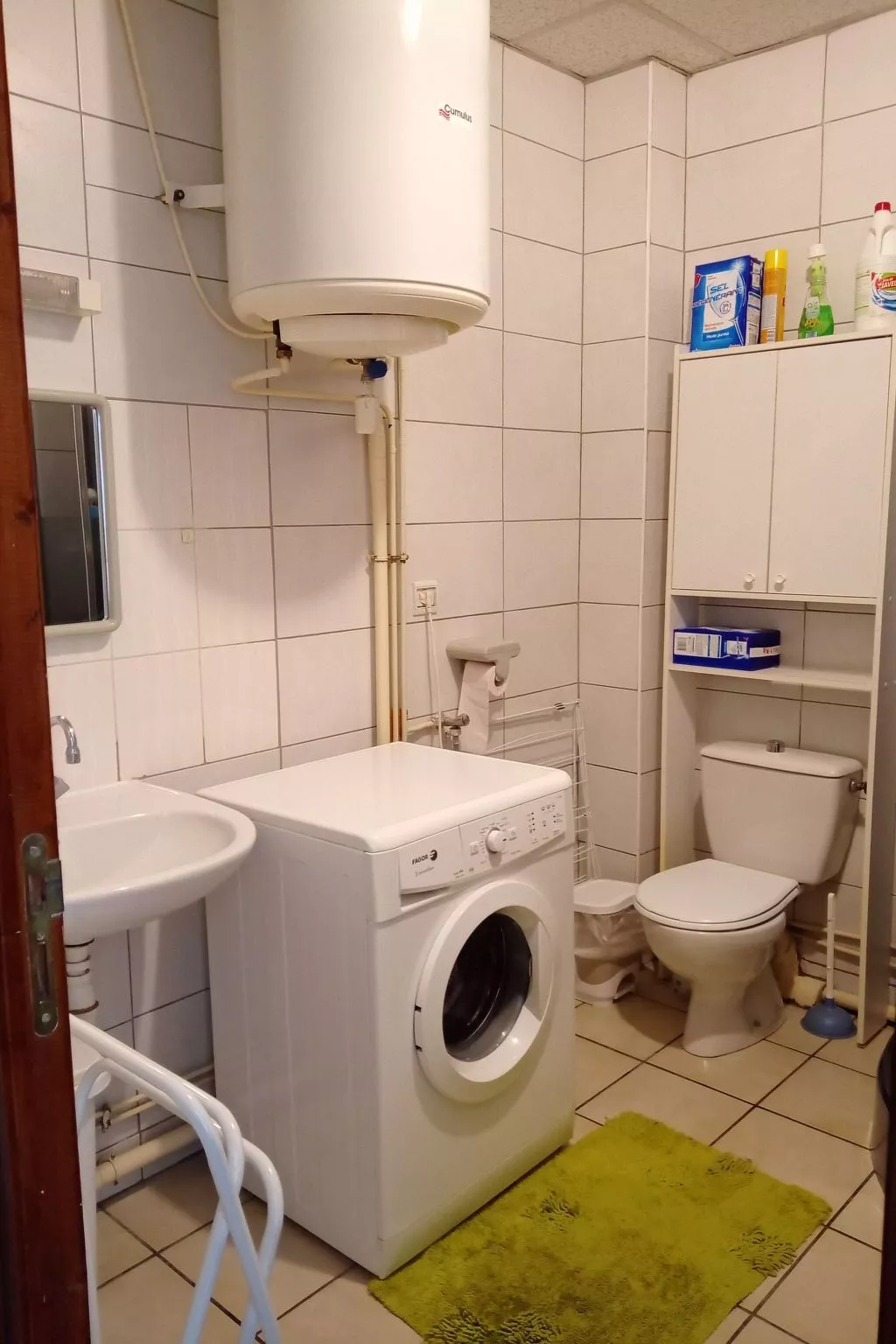 Vermietet schöne Wohnung 1 bis 6 Personen - Drinnen