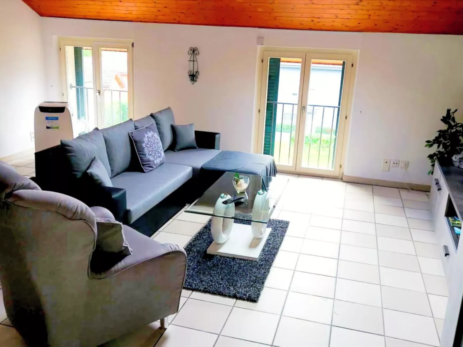 Entspannende Ferien im grünen Gambarogno - Dedans