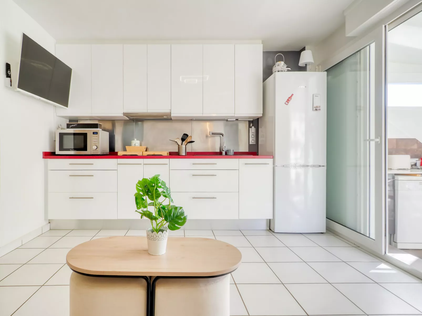 Port Empuries 31-33 - Drinnen