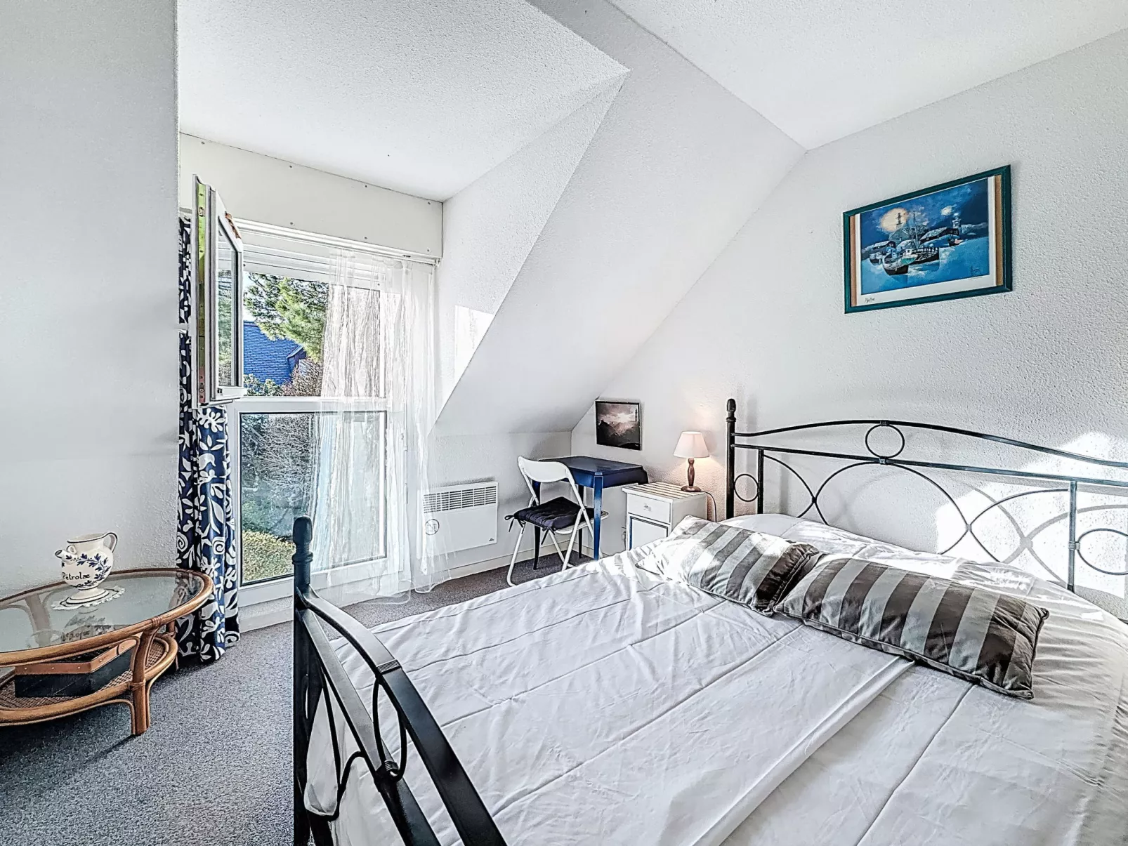 Clos de Kerallan - Inside