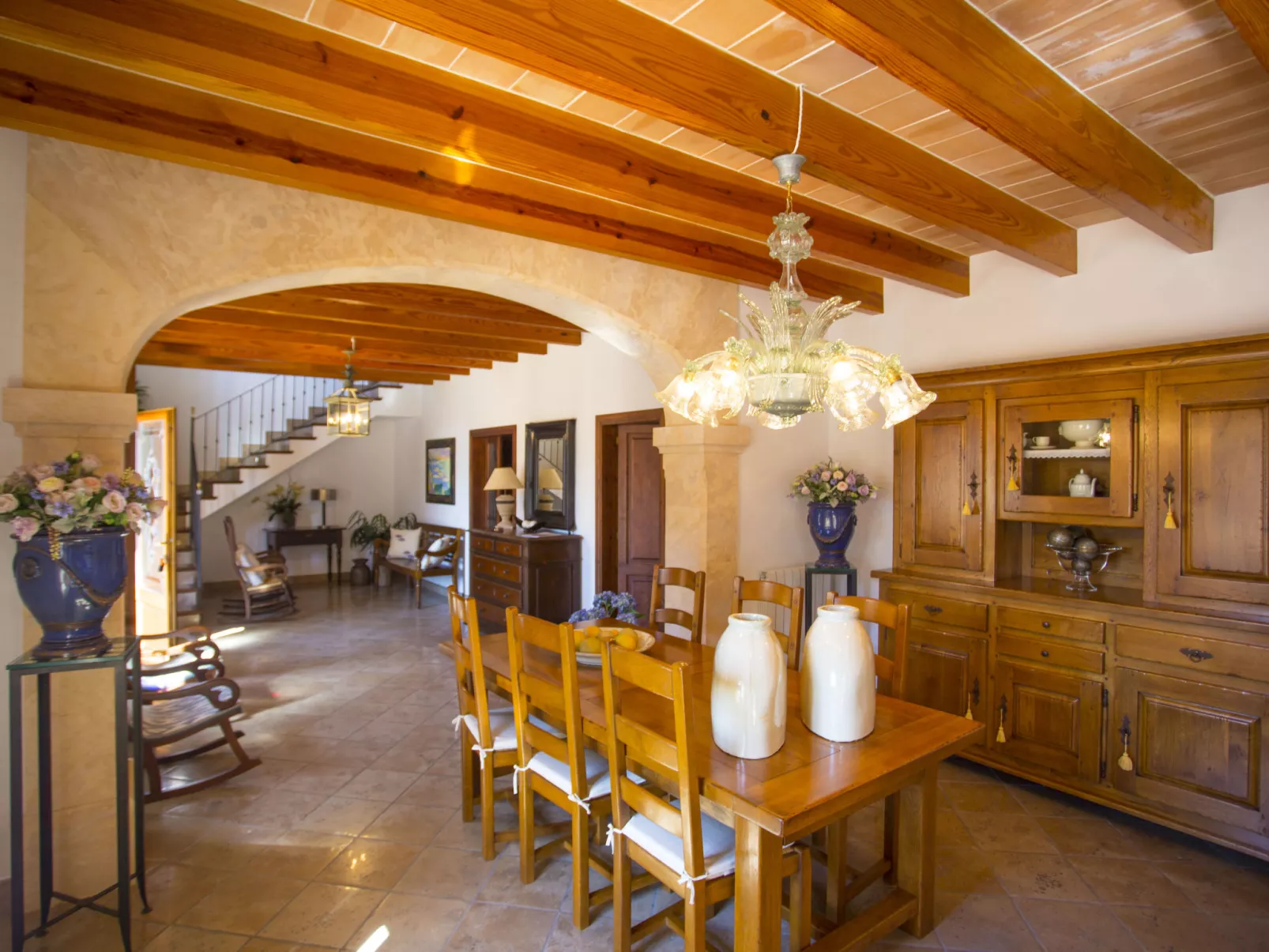 Son Peroti - Outside