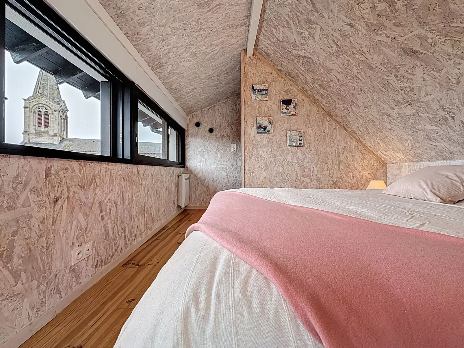 Le Saint Gilles - Drinnen