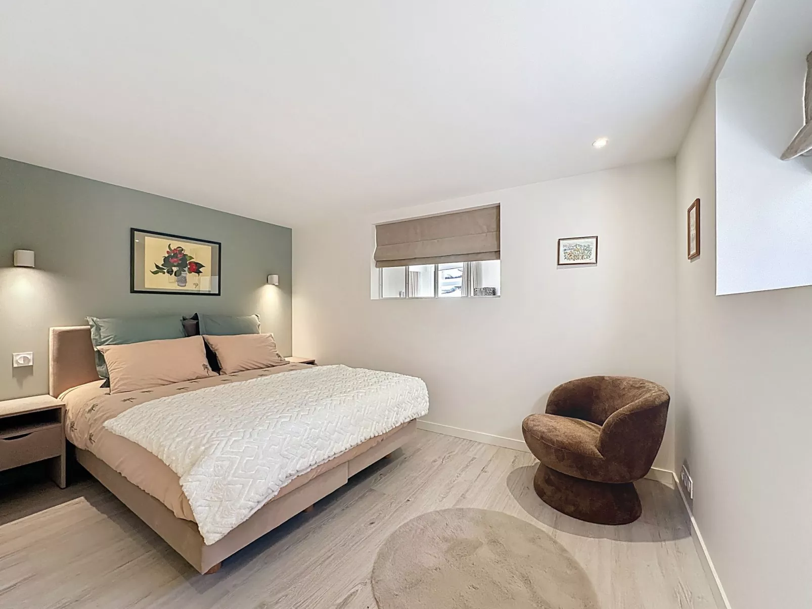 Le Vent d'Avril - Drinnen