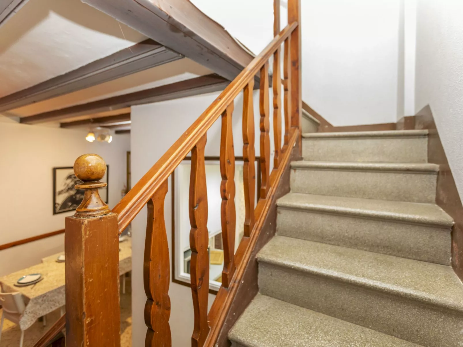 Urban Plaza Palafrugell - Drinnen