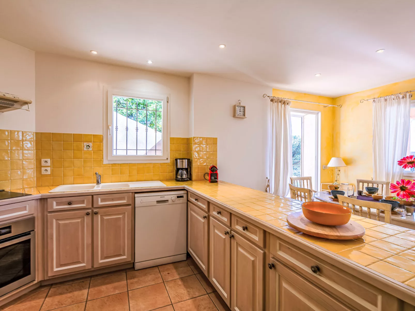 La Figuière - Inside