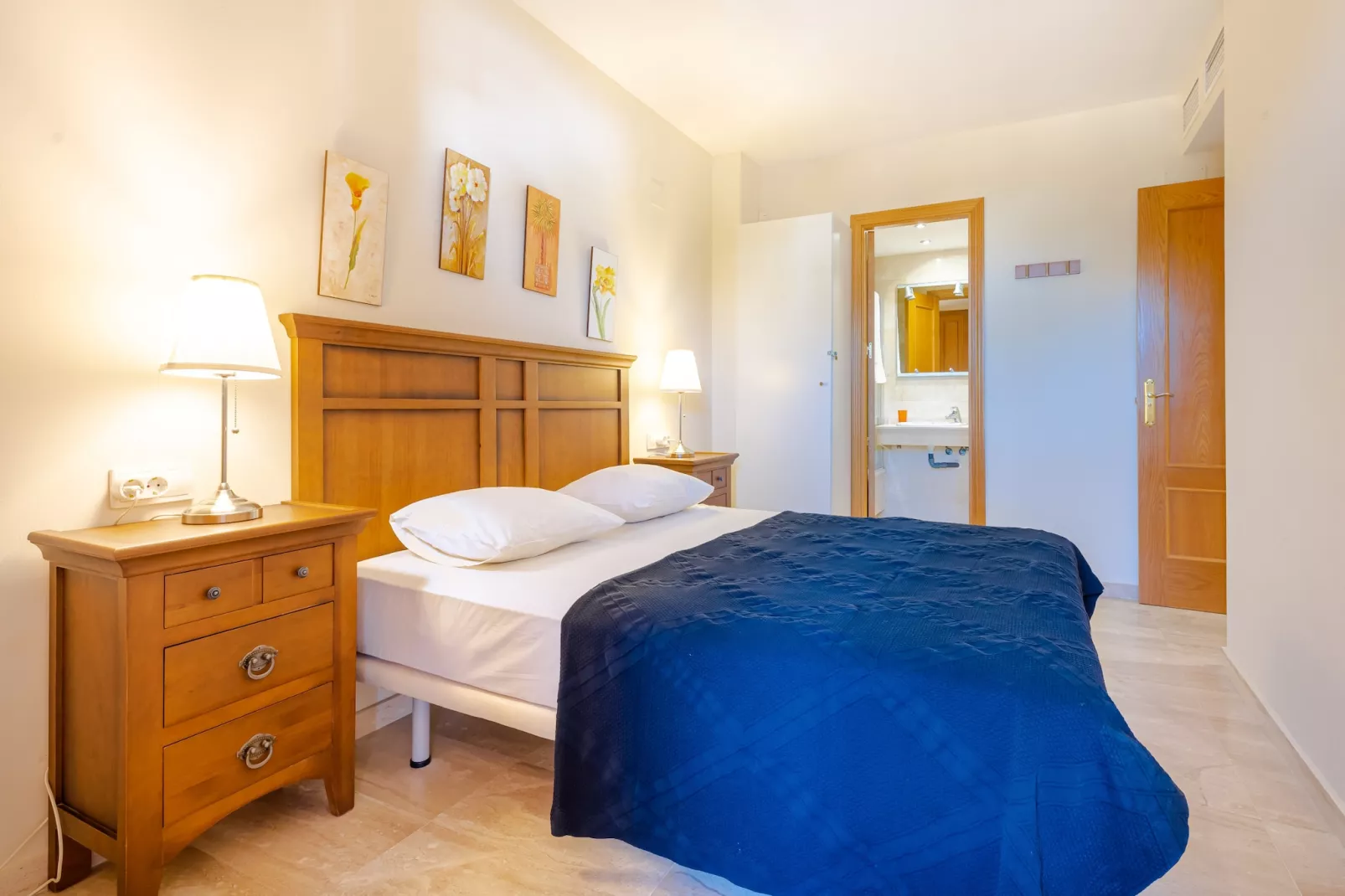 Apartment only 80 Meters from the Beach - Chambre