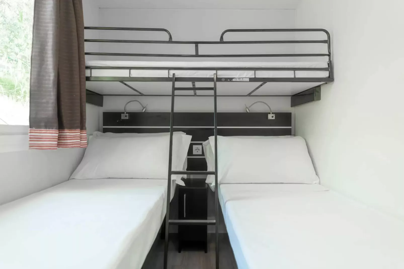 Camping Fontanelle  - Mobile Home Standard Plus - Schlafzimmer