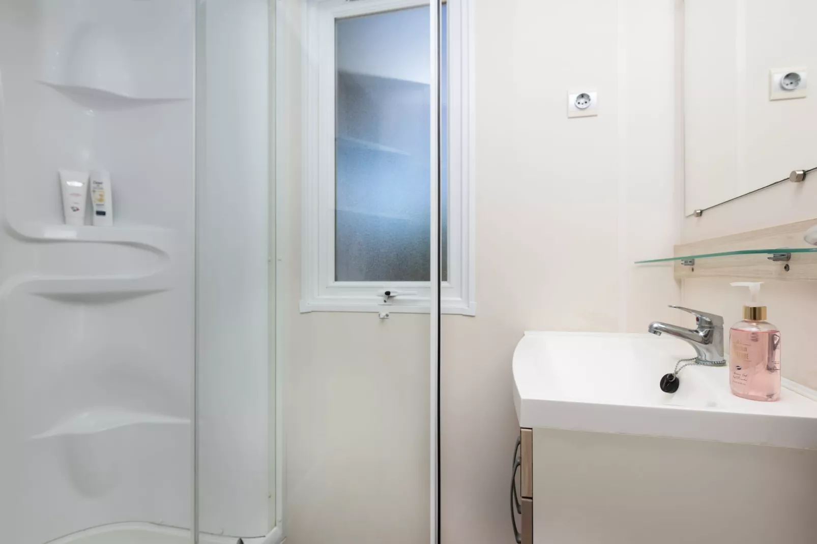 Cesenatico Camping Village - COTTAGE RIVIERA CESENATICO - Salle de bain