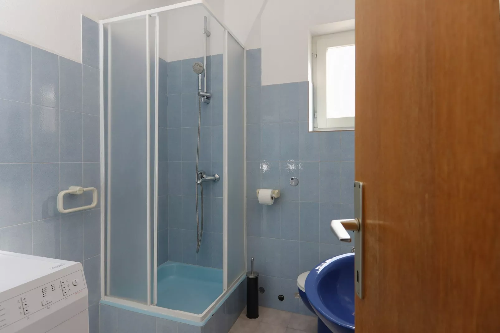 Apartment Perina - Comfort Two Bedroom Apartment with Terrace and Sea View - Badezimmer
