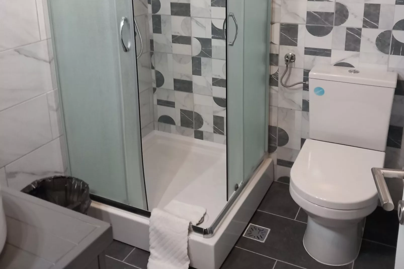 Guest House Green Corner Supetarska Draga - One Bedroom Apartment With Balcony and Sea View - Salle de bain
