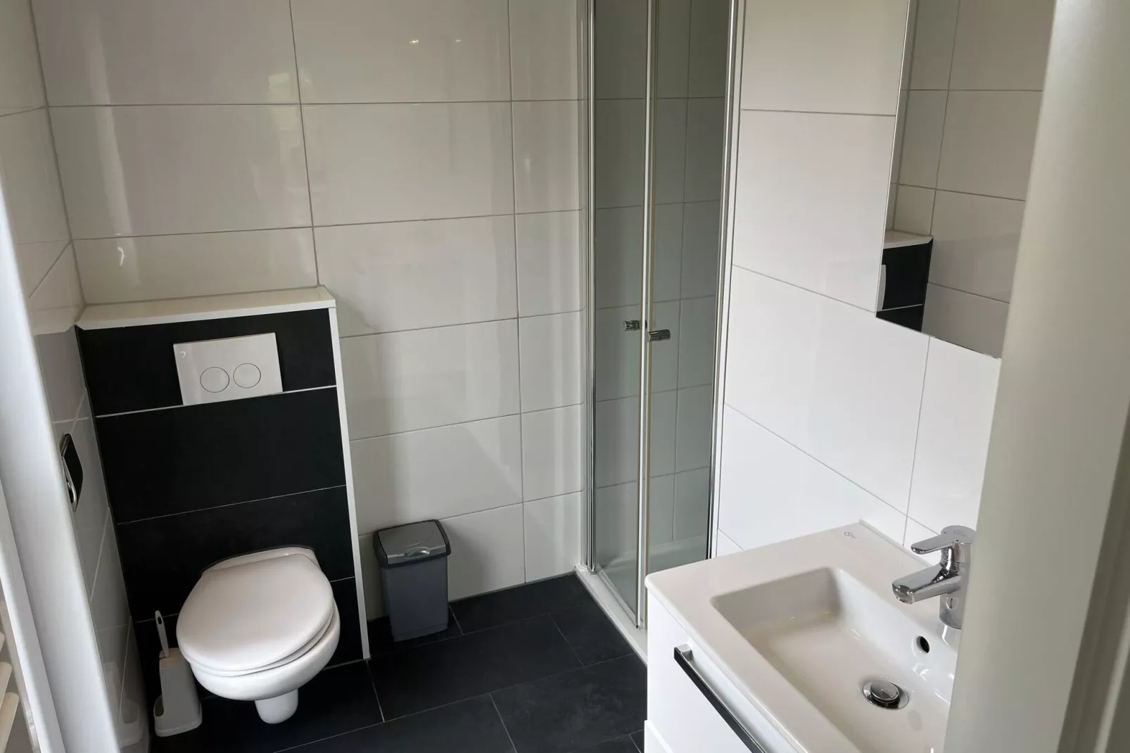 Resort Poort van Zeeland 14-Bathroom