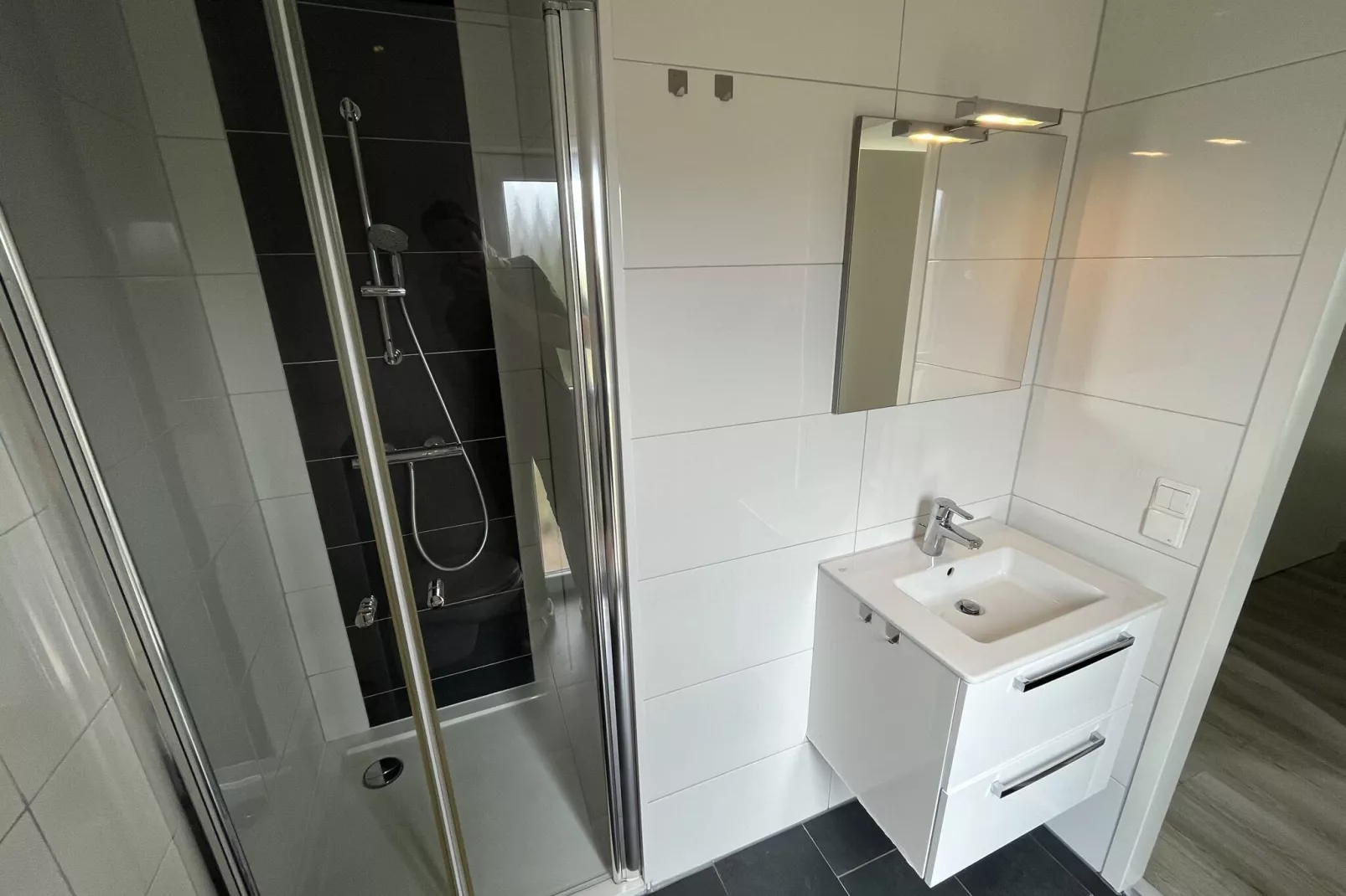 Resort Poort van Zeeland 14-Bathroom