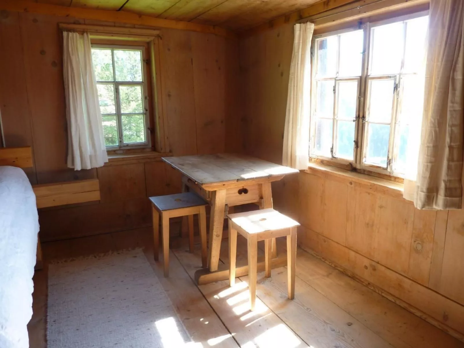 Alte Gonda - Drinnen