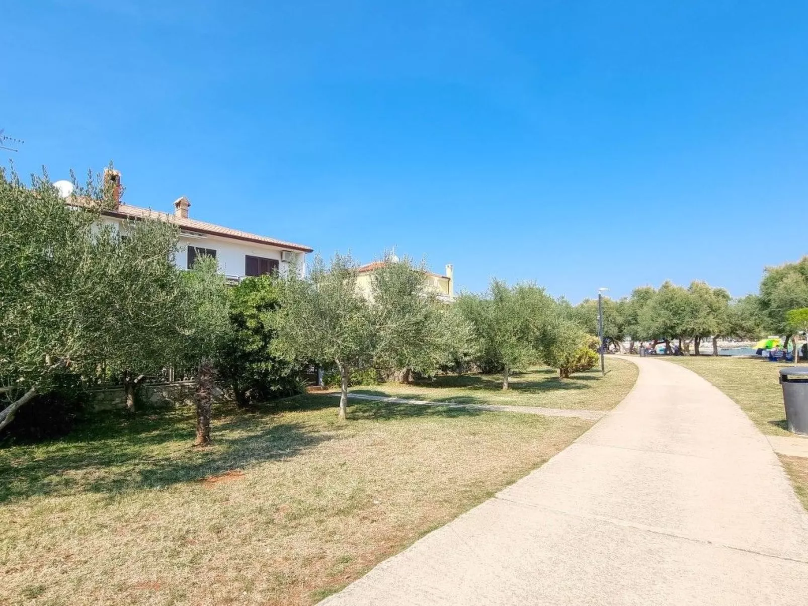 Für 5 Personen ca. 70 m&sup2; in Novigrad, Adriaküste Kroatien (Westküste von I - Dehors