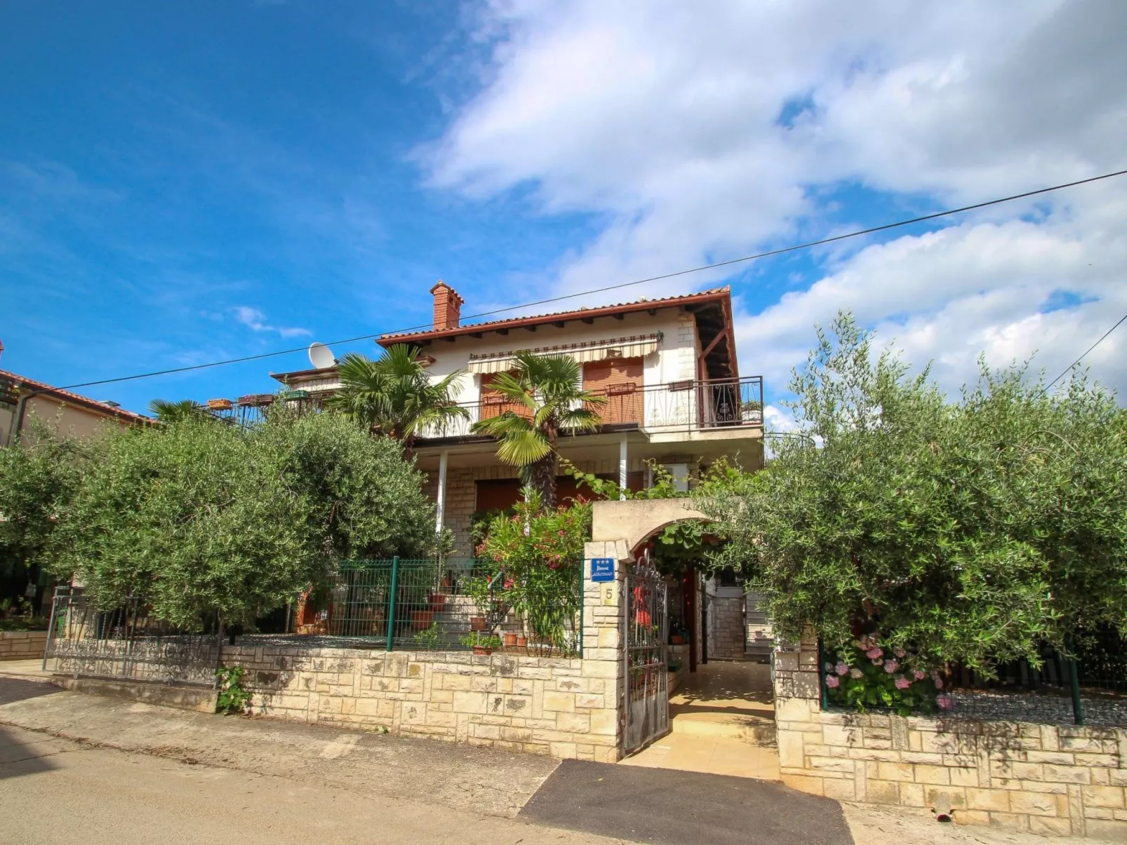 Charmante Ferienwohnung Rafi - Dehors