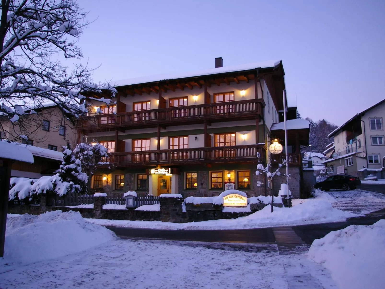 Zur Alten Schmiede - Outside