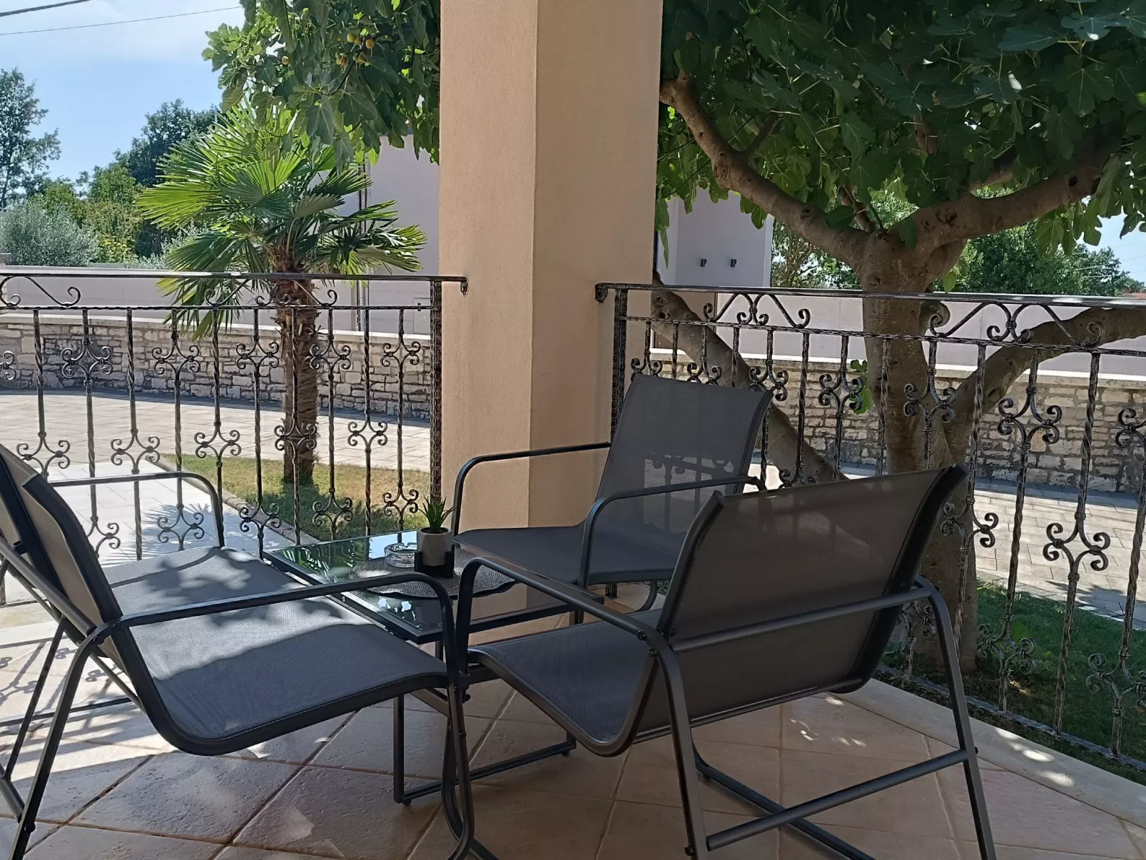 Villa Križanci - Draußen