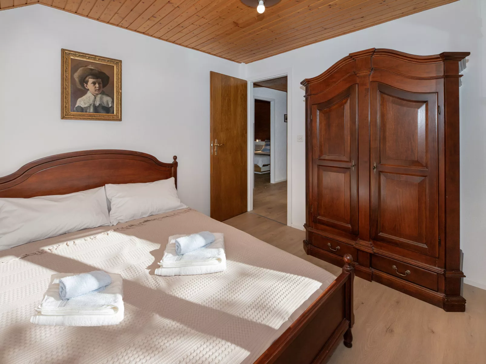 Sous-le-Moulin - Inside