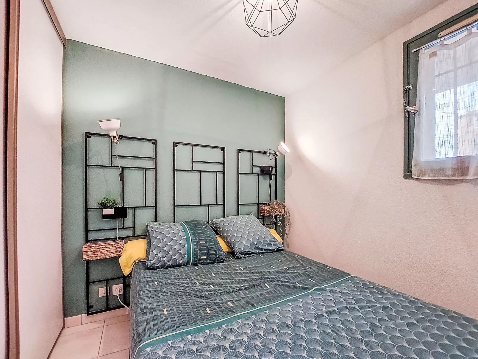 Cap de Mer - Drinnen