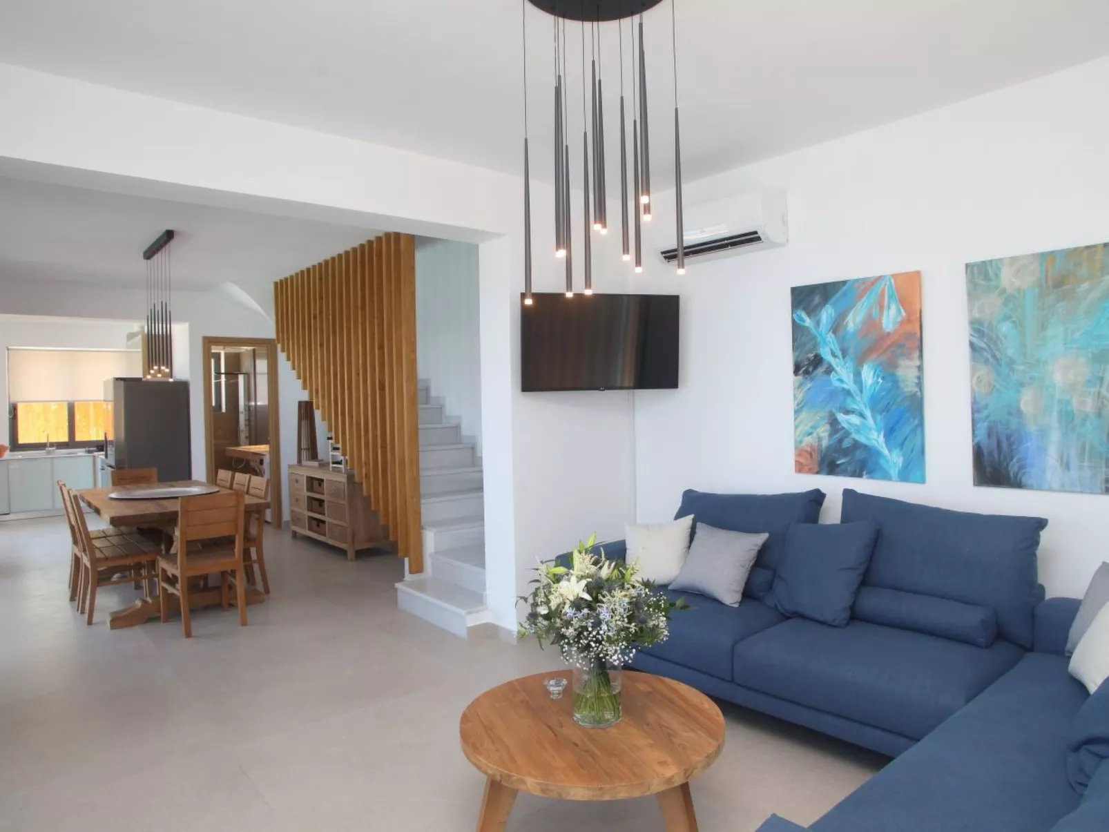 "Capro" mit Infinity-Pool - Inside