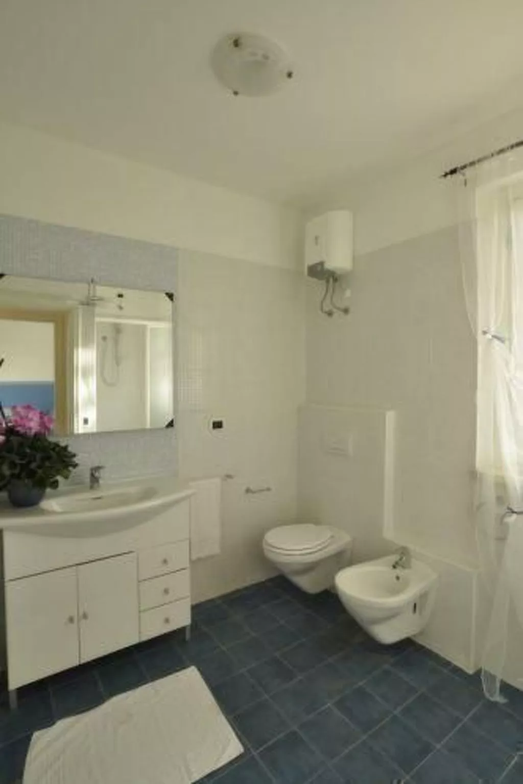 Unterkunft für 7 Personen mit AC, Schwimmbad, in der Nähe des Meeres - Inside