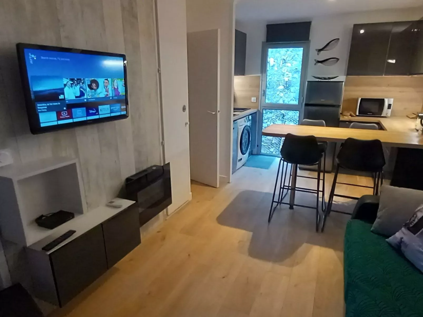 Mit Pool Infinity - Drinnen