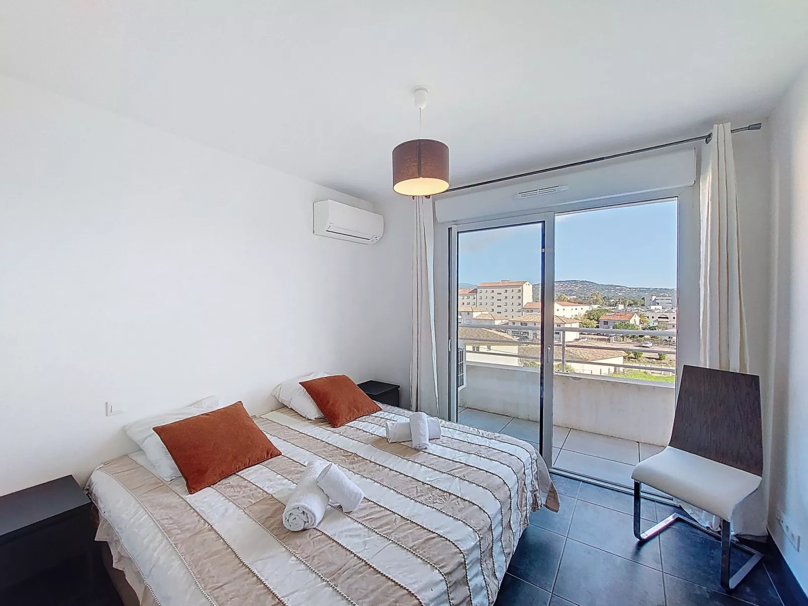 La Boétie - Drinnen