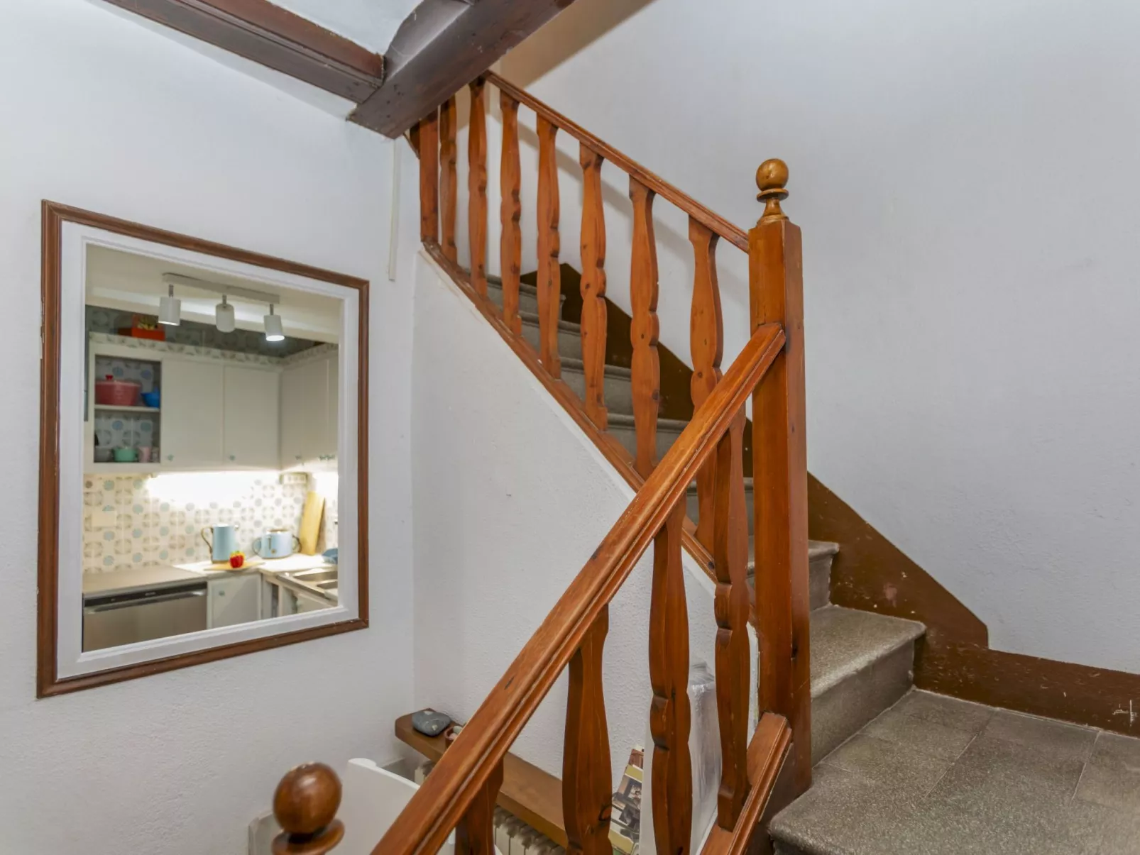 Urban Plaza Palafrugell - Drinnen