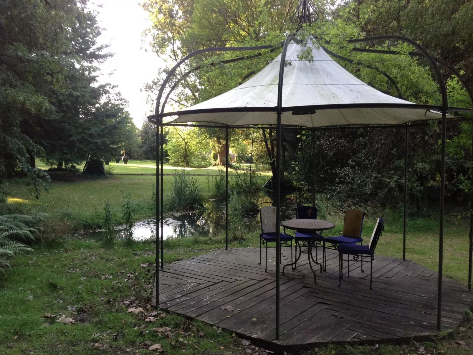 MaisonMazerand    Wohnen - Entspannen - Genießen - Draußen