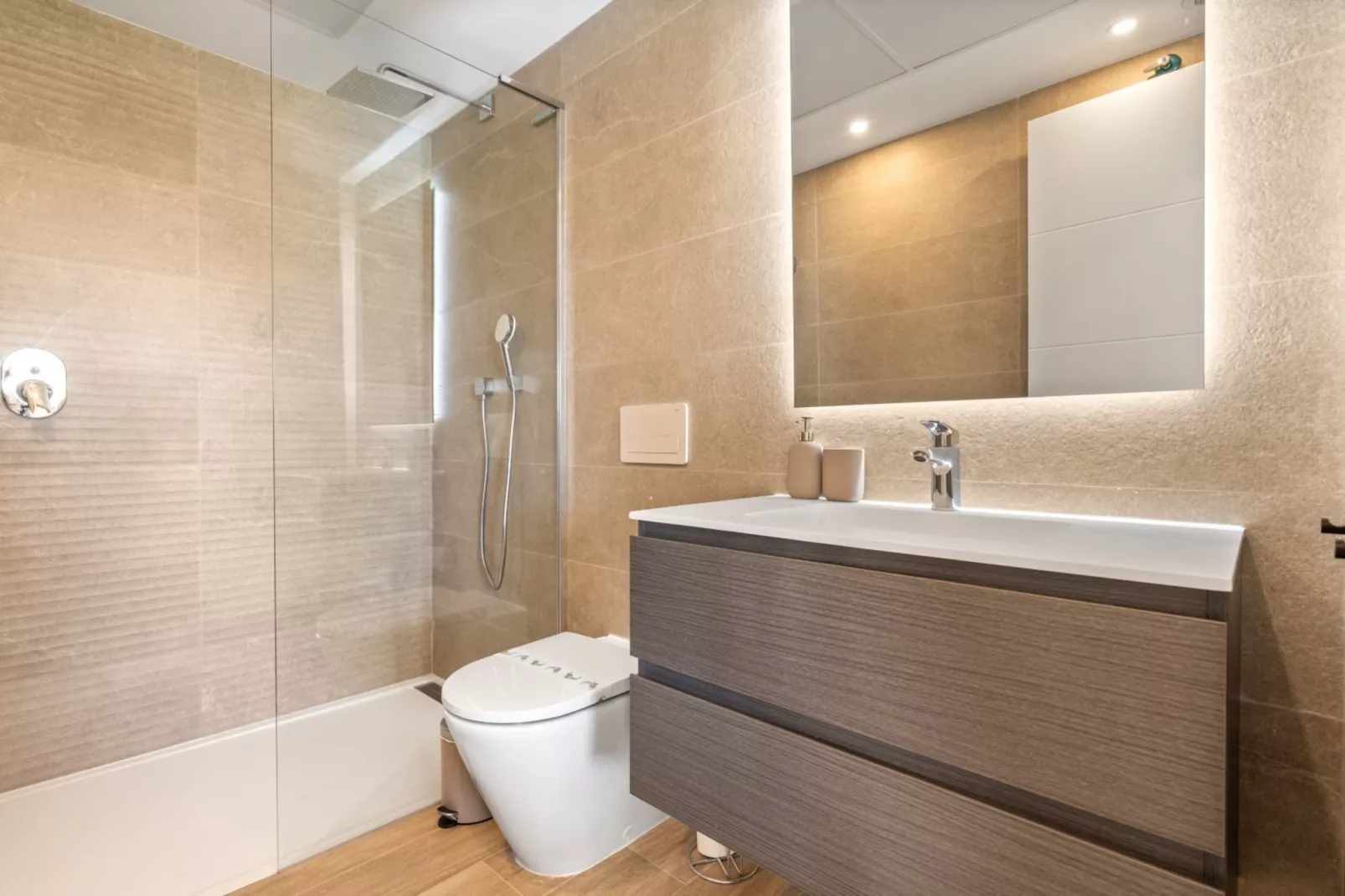 Stylish 2-Bed Apartment - ALCAZABA LAGOON (2115) - Salle de bain