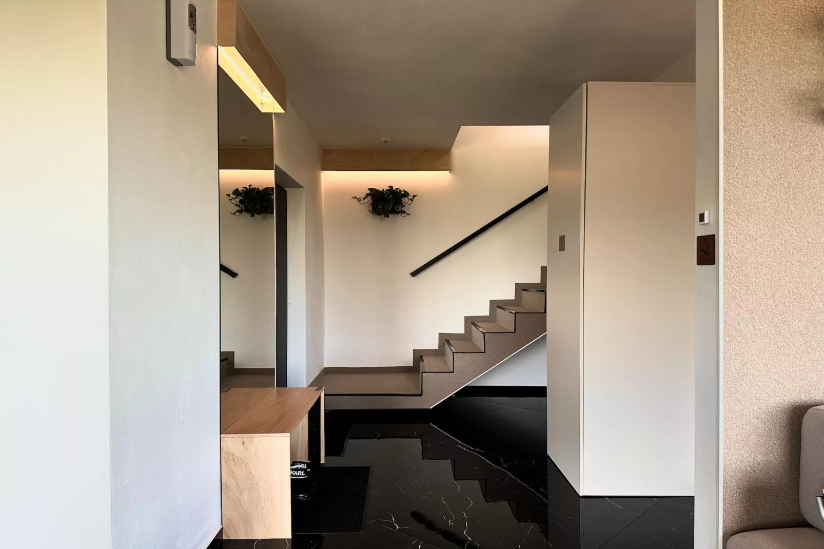 The EastHouse - Empfangshalle