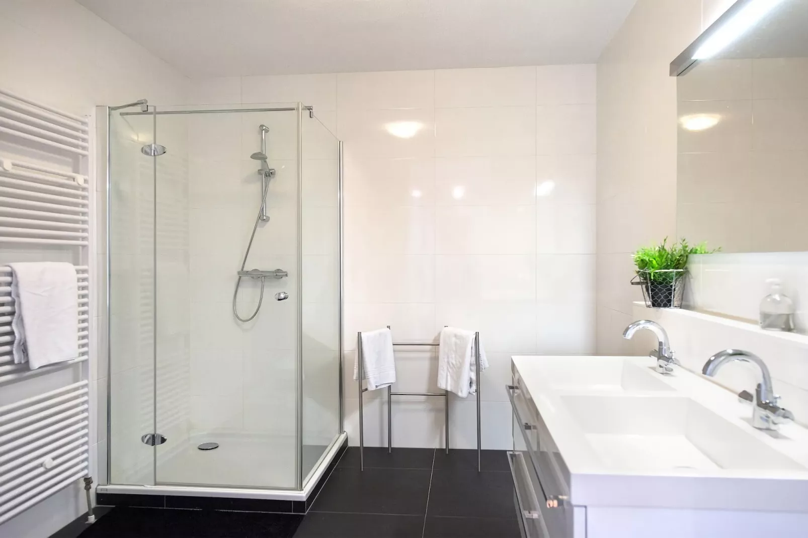 Scheveningen Harbour 32 - Badezimmer