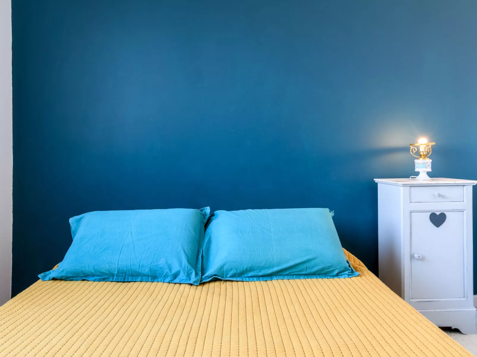 Aimé Bourdier - Drinnen