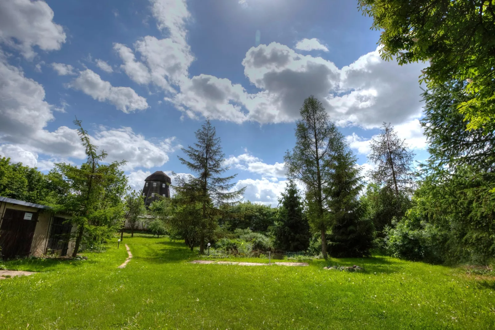 Holiday home Zygmuntowka dolny - Jardins en été