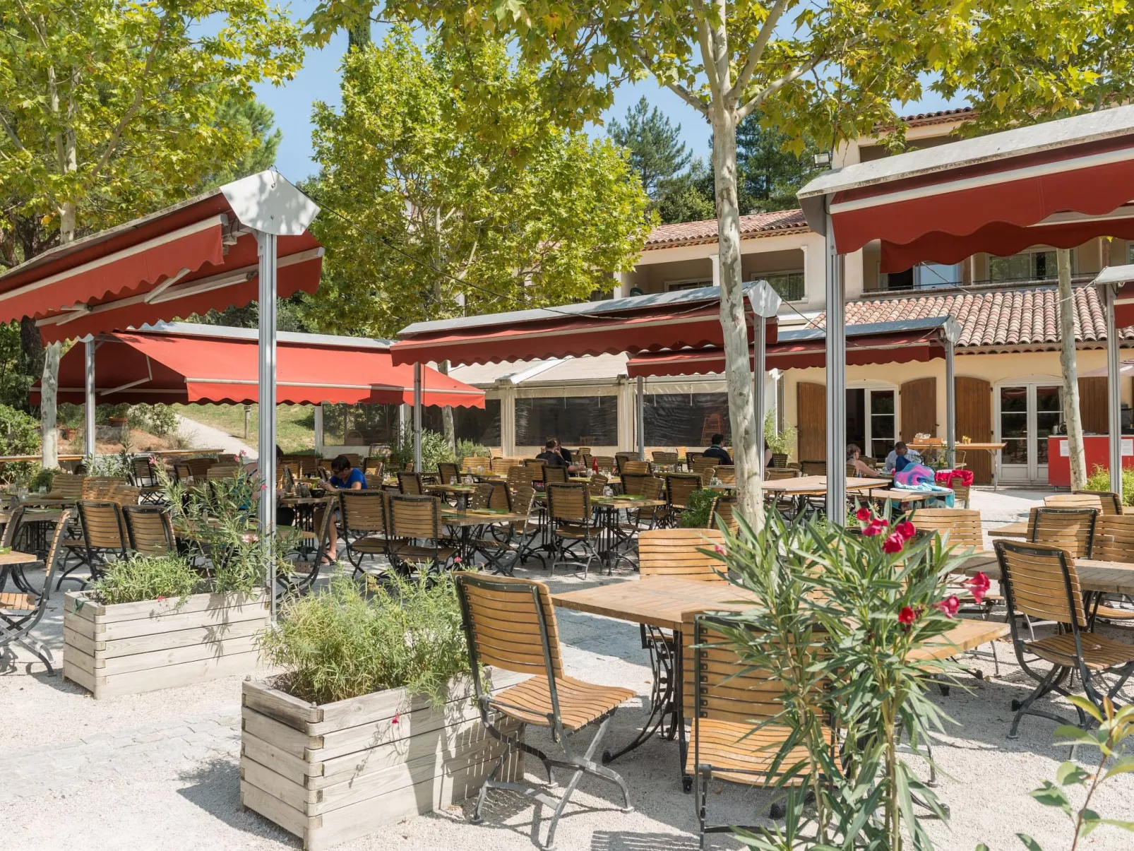 Le Vallon - Draußen