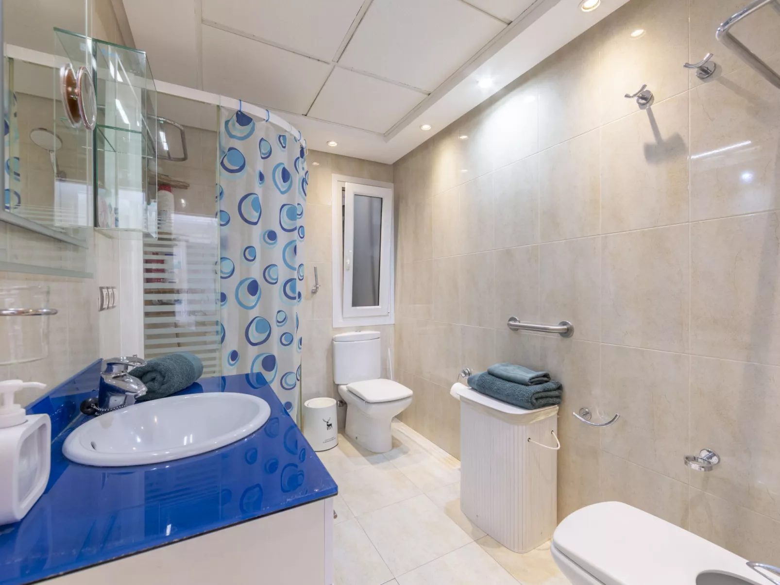 Vista Playa Zapillo - Drinnen