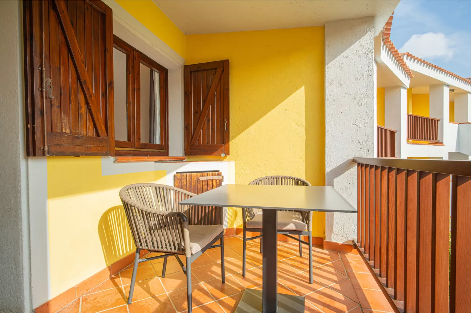 Felix Residence Hotel Costa Serena - Bilo Comfort - Terrasse/Balkon