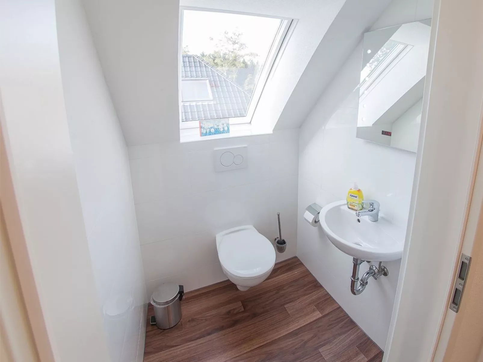 Mit atemberaubendem Blick auf den See - Drinnen