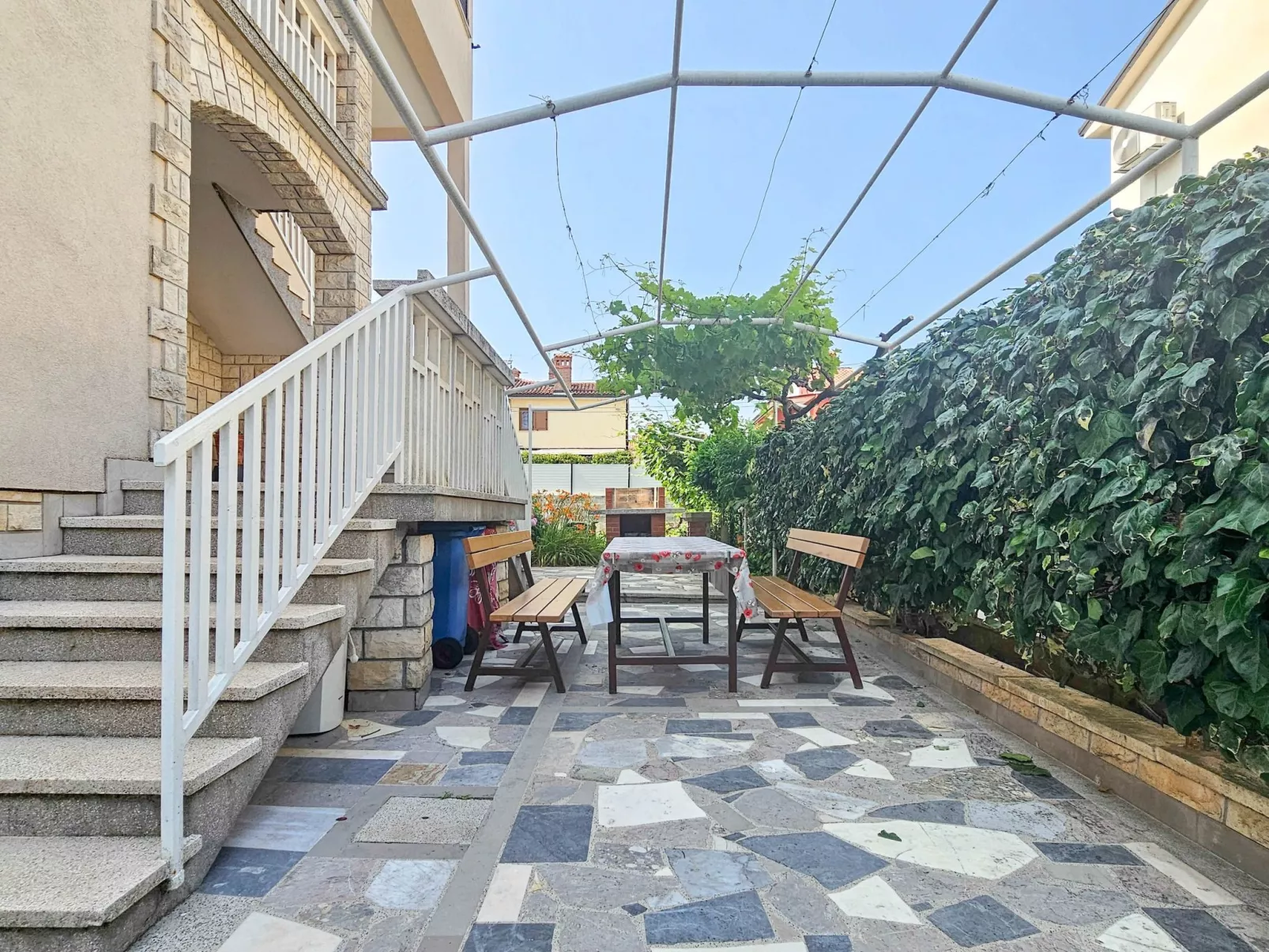 Wohnung "Aurelio" mit Terrasse - Dehors