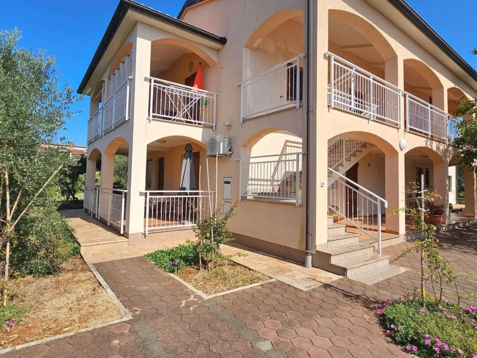 Wohnung "Viola" mit Balkon - Dehors