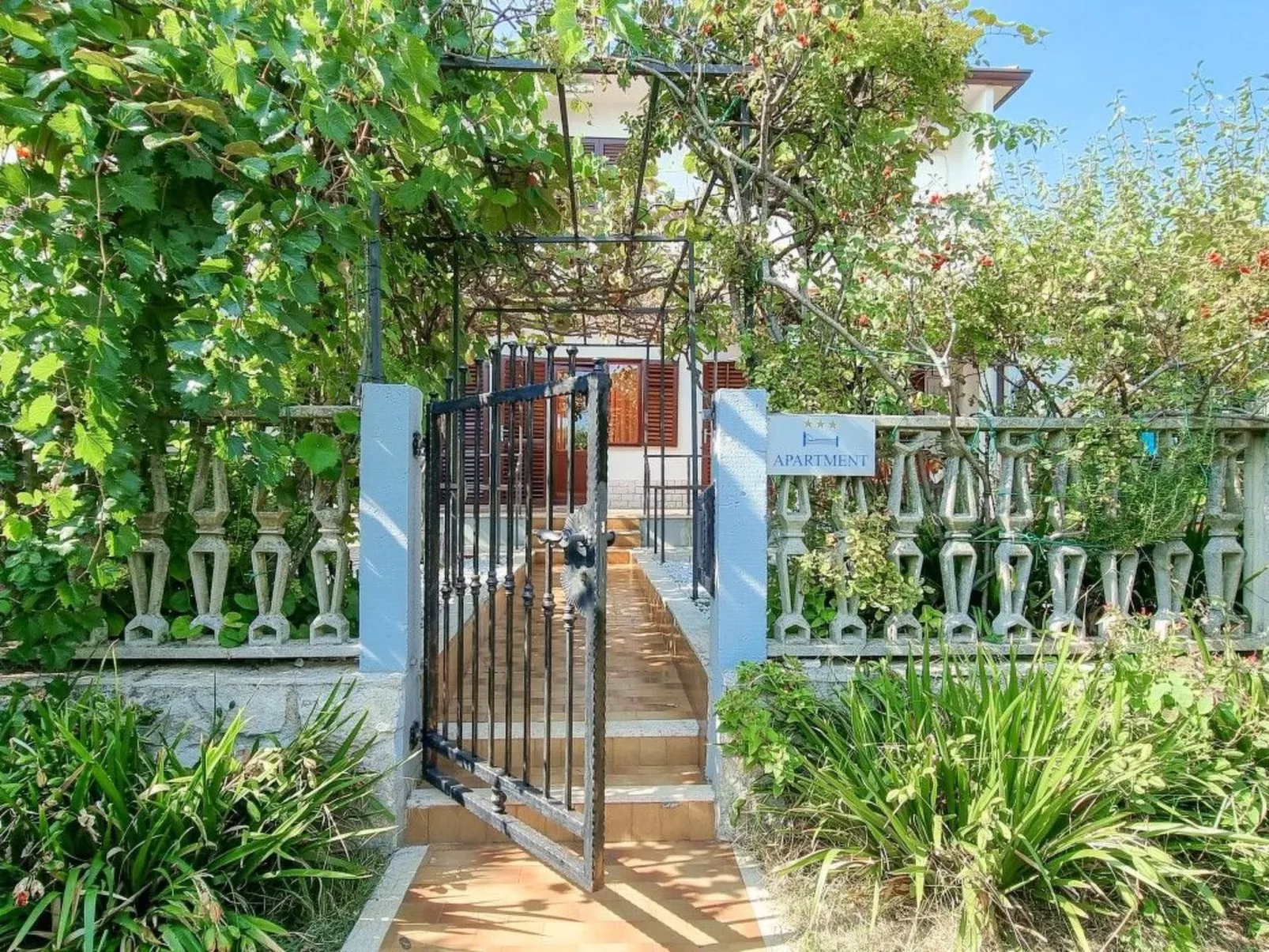 Für 5 Personen ca. 70 m&sup2; in Novigrad, Adriaküste Kroatien (Westküste von I - Image-tags.info