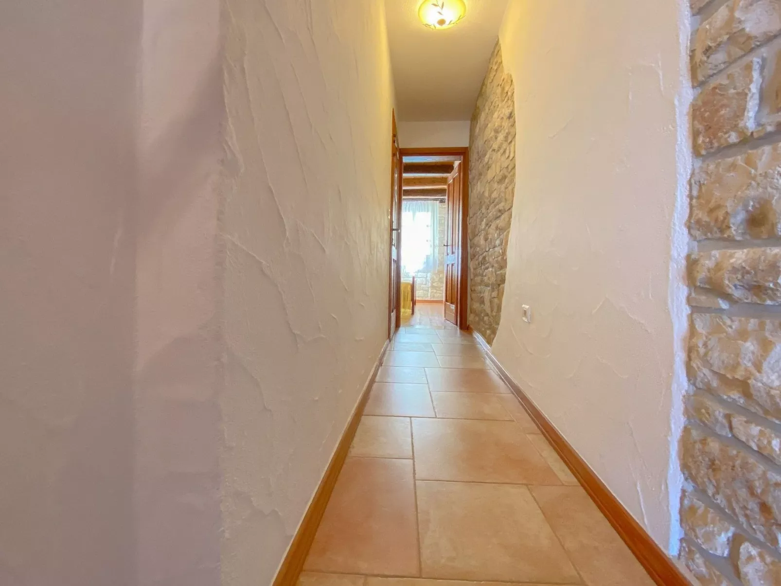 Für 4 Personen ca. 30 m&sup2; in Novigrad, Adriaküste Kroatien (Westküste von I - Inside