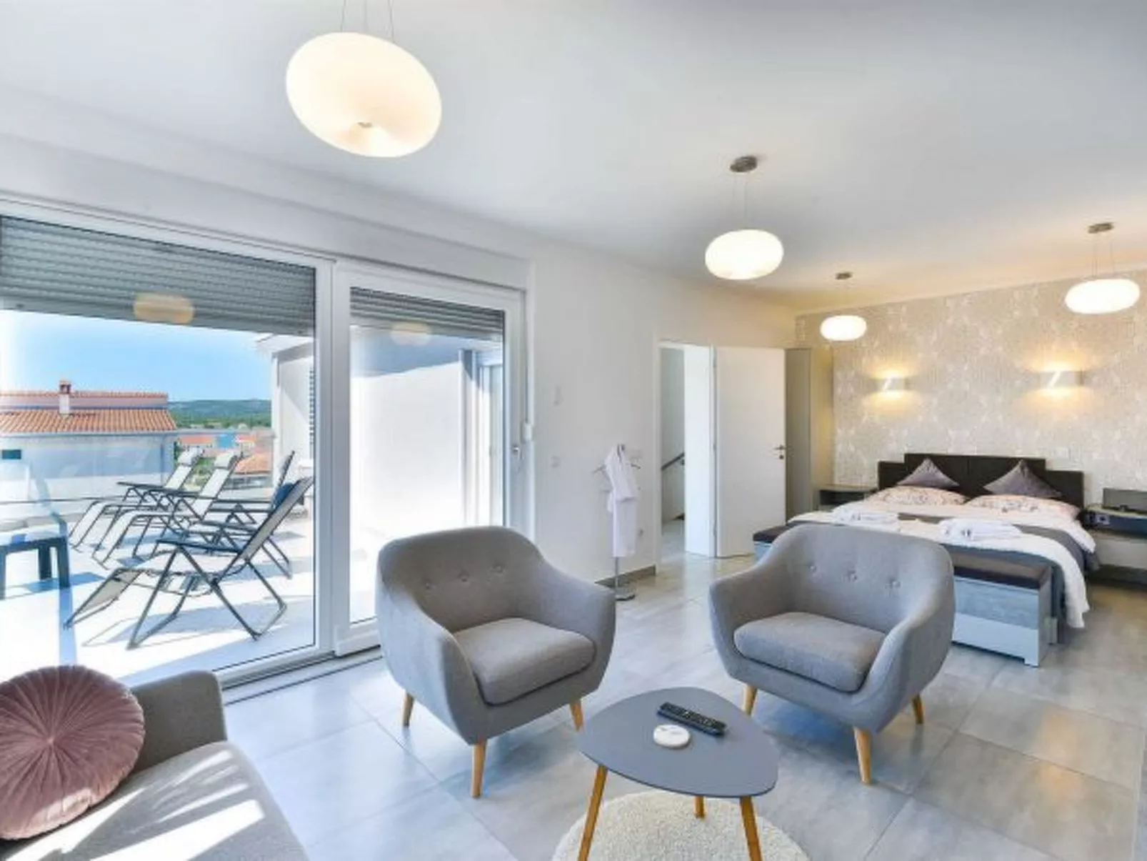 Penthouse Laudato with jacuzzi - Image-tags.info