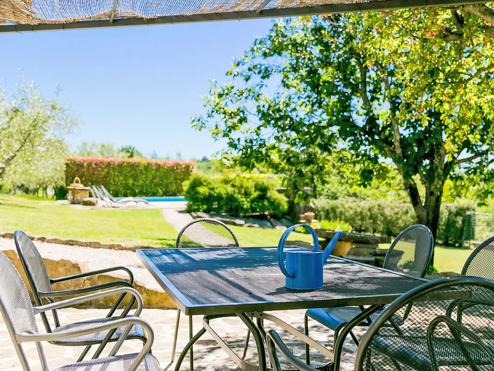 Margherita - Outside