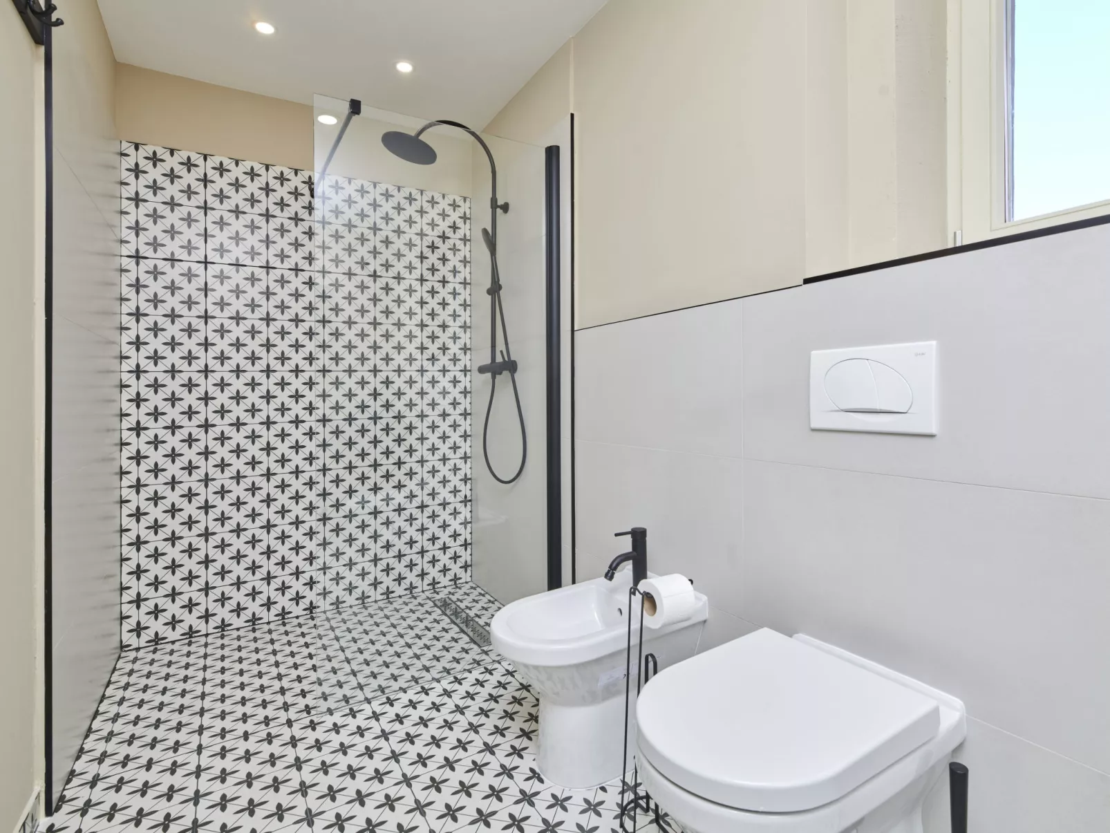 Mediterranea - Drinnen