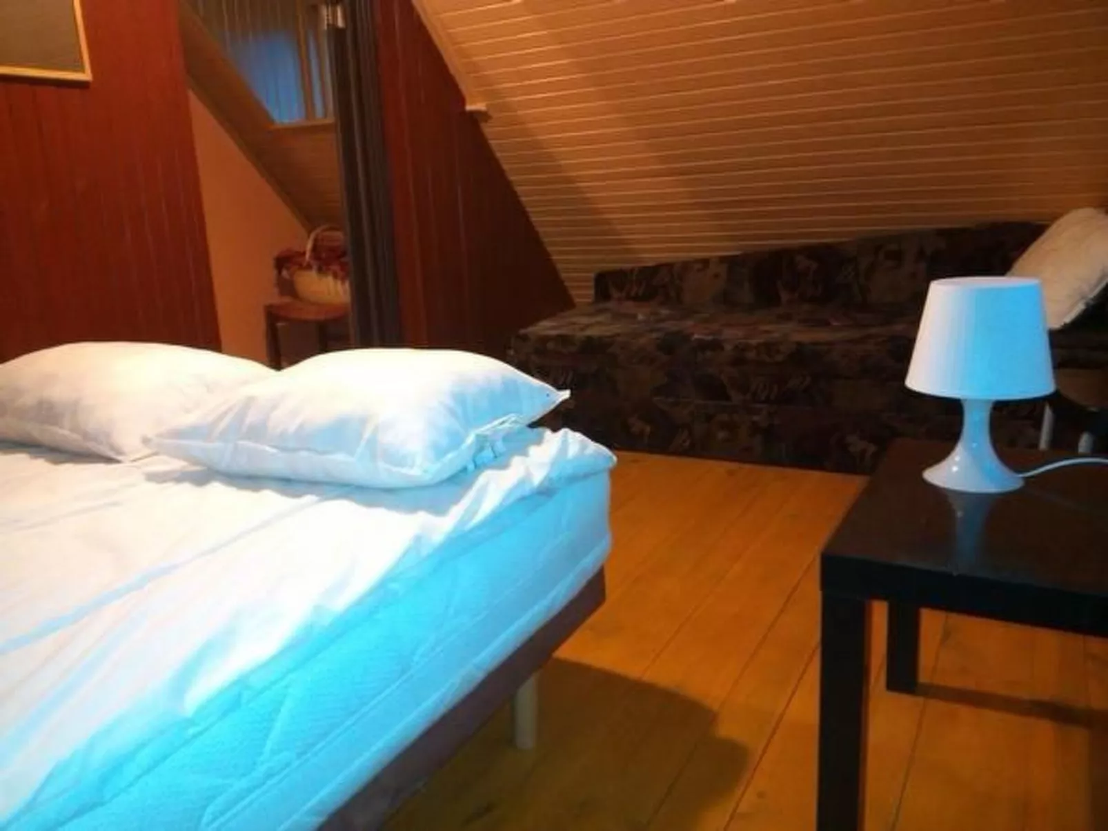 Freistehendes Haus mit eingezäuntem Grundstück an einer Lagune - Dedans