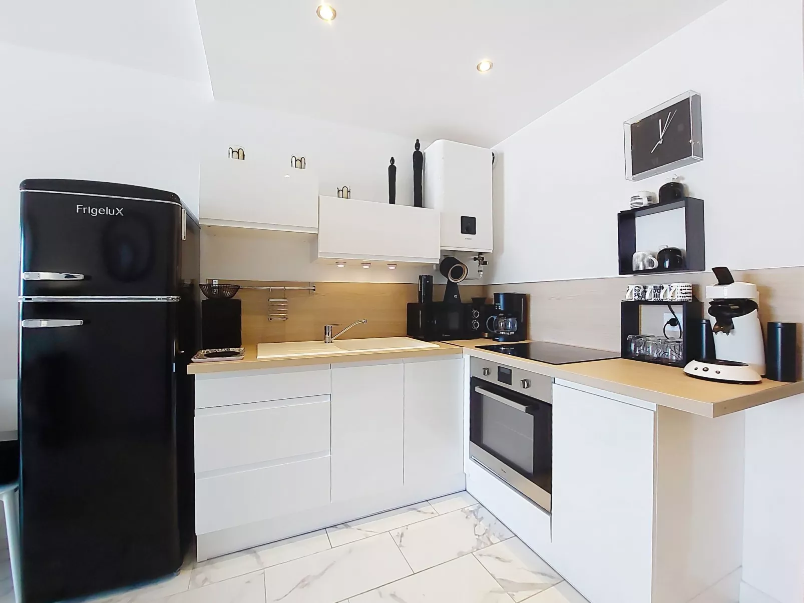 La Frégate - Drinnen