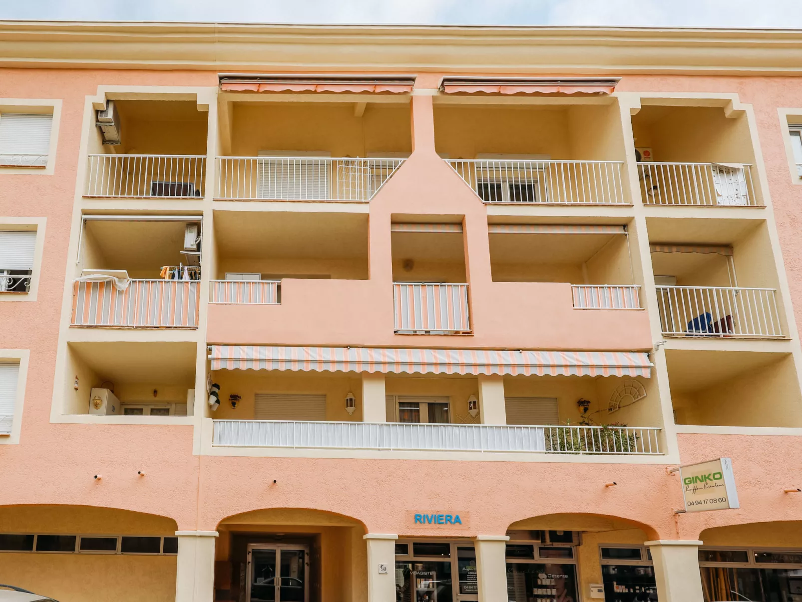 Le Riviera - Draußen