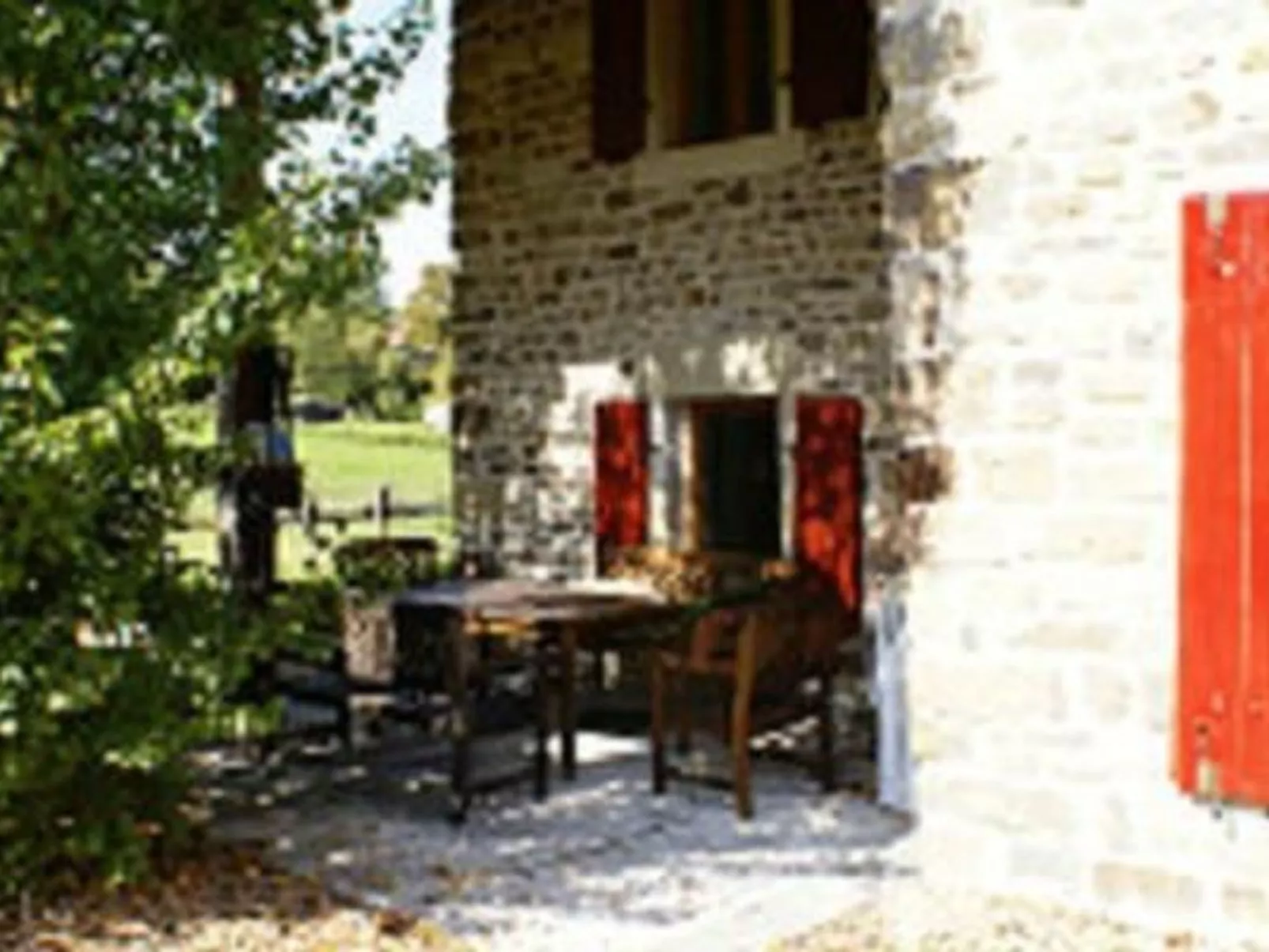 In Le Châtelet-Sur-Meuse mit Grill, Garten und Terrasse - Outside